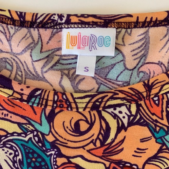 Lularoe Gigi Top NWT Floral summer - Picture 2 of 7